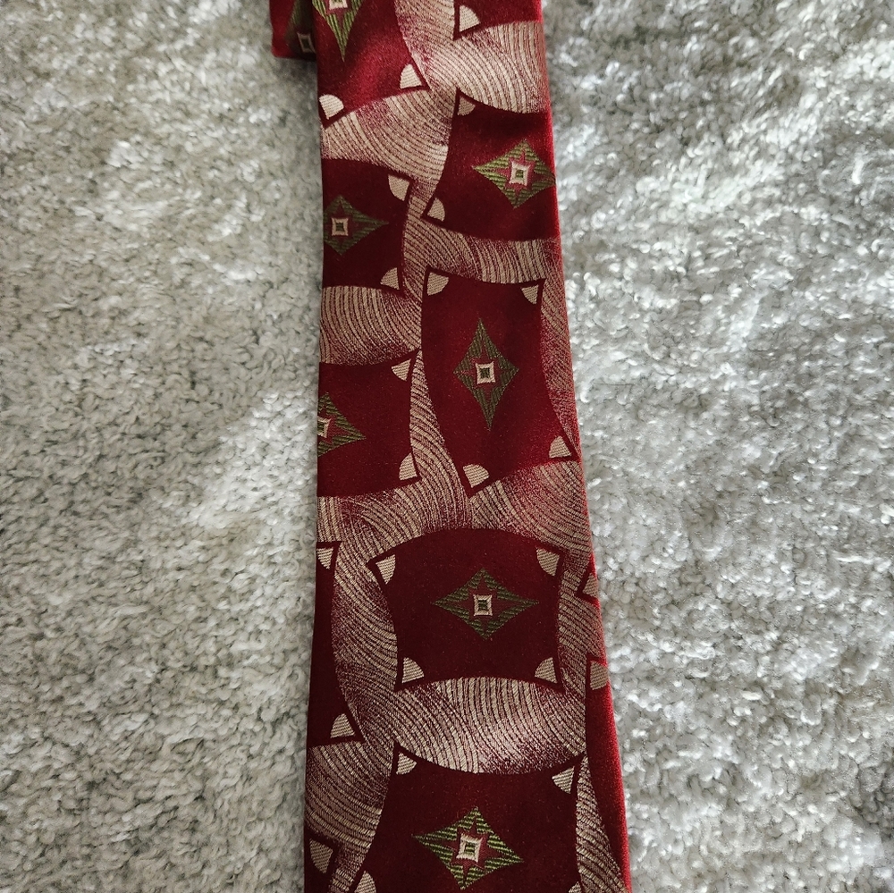 Boss Red and Green Patterned Tie